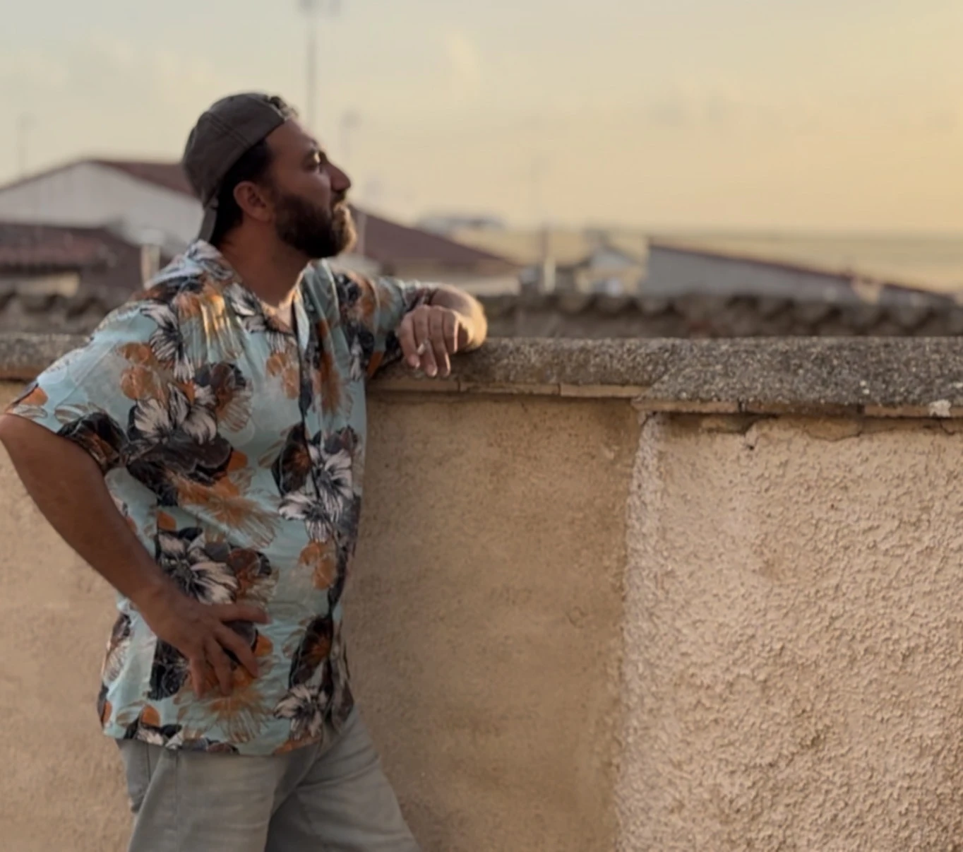 Cyrus Esfandiari in Shared Horizon